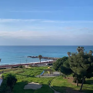 https://apt-mare-5.hotelitalianriviera.com